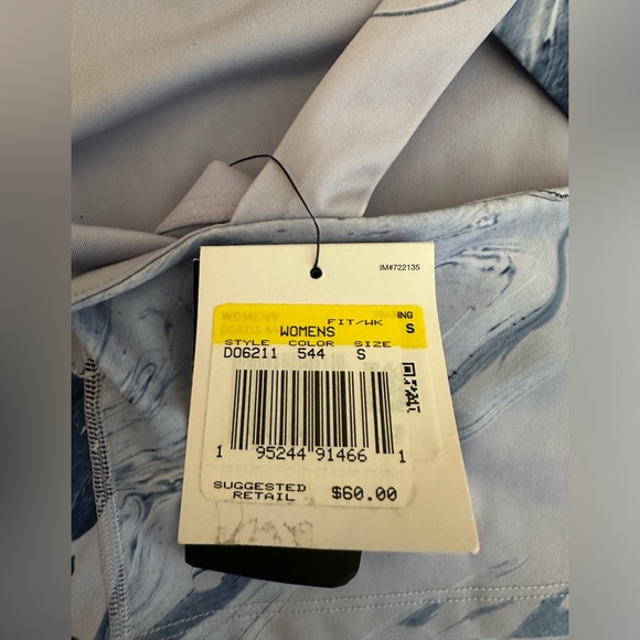 NWT Nike Women’s Aurora Marbled Dri Fit  Cropped Tank Top - Size Small - Picture 3 of 5